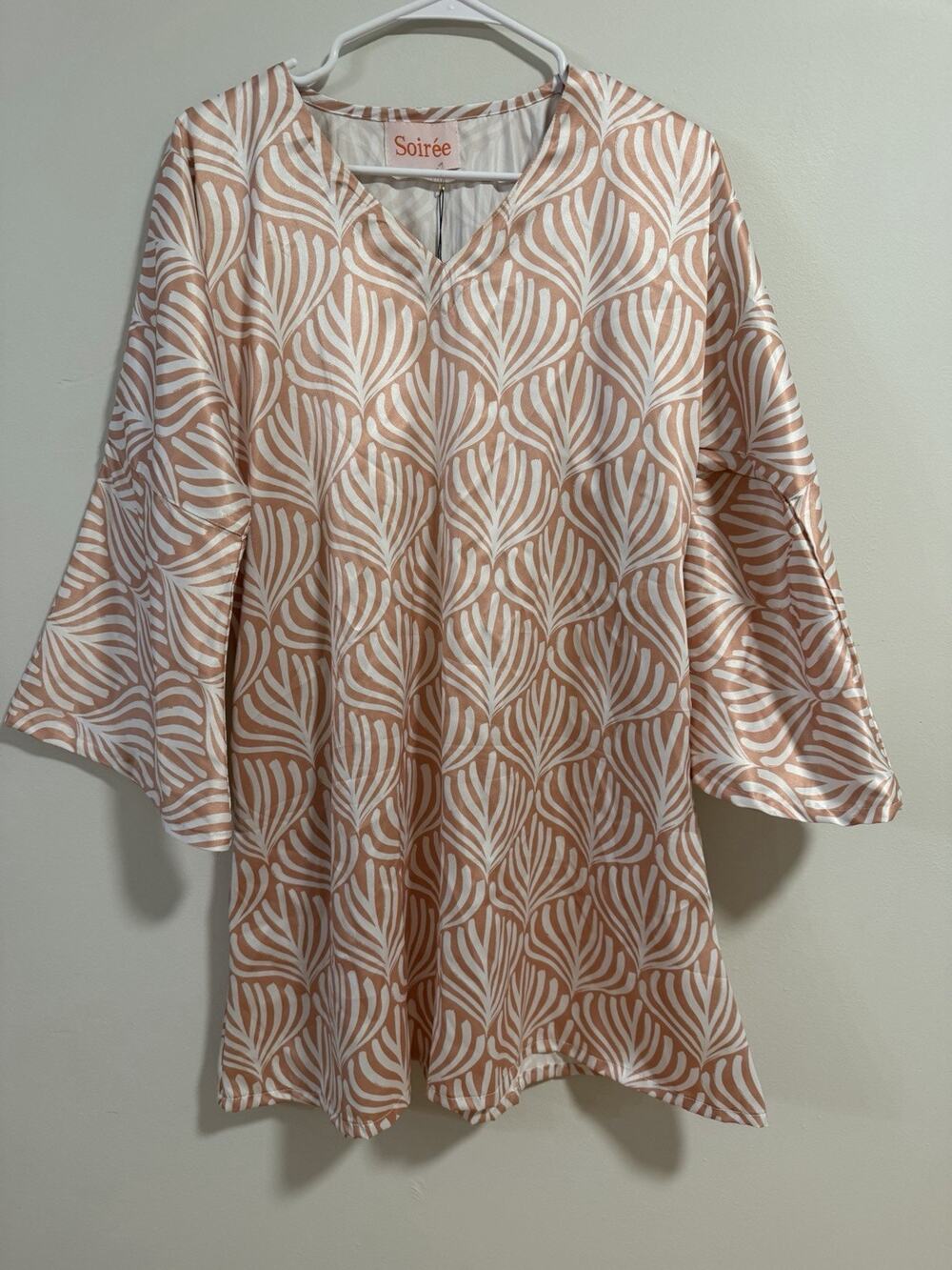 Soiree The Label Dress Small NWT Bell Sleeve Botanical Print Resort Mini Tunic